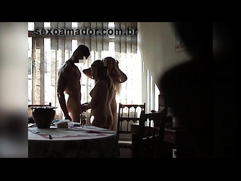 ❤️ Awọn ọrẹ ibalopo pe ọkunrin nla kan ati ẹlẹni-mẹta pẹlu rẹ ❤❌  si wa