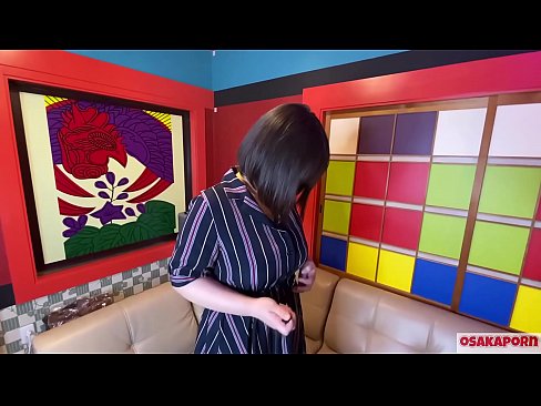 ❤️ Cutie Japanese pẹlu awọn omu nla ṣe baraenisere pẹlu awọn nkan isere ibalopọ ati pe o ni orgasm kan. O sọrọ ninu ifọrọwanilẹnuwo kan nipa iriri onibaje rẹ. Awọn ori omu nla ati obo ti o ni irun ti n kerora. Osaka onihoho ❤❌  si wa